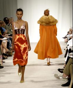 IsaacMizrahiFW2004_05_08.jpg