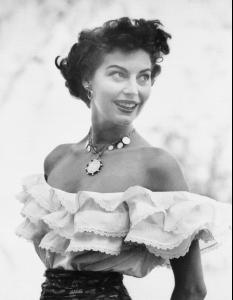 34912_ava_gardner_the_celebrity_city_6822_122_422lo.JPG