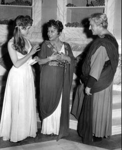 brigitte_bardot_gloria_swanson_vittorio_de_sica_between_scenes_of_mio_figlio_nerone.jpg