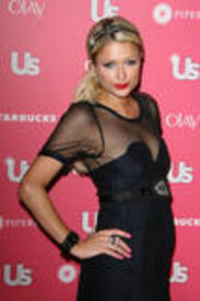 th_celebrity_paradise.com_Paris_Hilton_hot_40.jpg