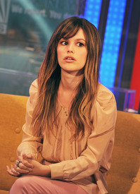 Tikipeter_Rachel_Bilson_visits_FOX_and_Friends_009.jpg