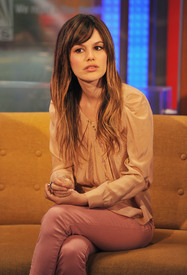 Tikipeter_Rachel_Bilson_visits_FOX_and_Friends_012.jpg
