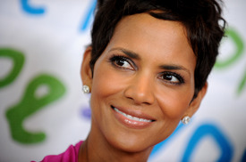 HalleBerry2011JenesseSilverRoseAuctionAndGala_13.jpg