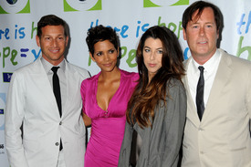 HalleBerry2011JenesseSilverRoseAuctionAndGala_26.jpg