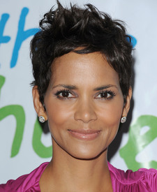 HalleBerry2011JenesseSilverRoseAuctionAndGala_45.jpg