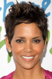 HalleBerry2011JenesseSilverRoseAuctionAndGala_55.jpg