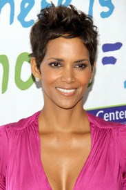 HalleBerry2011JenesseSilverRoseAuctionAndGala_277.jpg