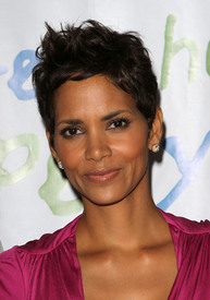 HalleBerry2011JenesseSilverRoseAuctionAndGala_335.jpg