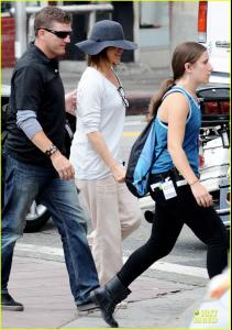 post-22656-0-87451800-1398844412_thumb.j