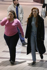 Sophie Turner_01.jpg