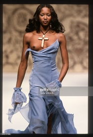 Naomi Campbell_Chanel_Paris 1993-01.jpg