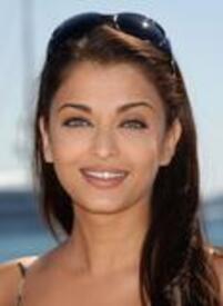 th_Aishwarya_Rai_29_Provoked_Photocall8_Cannes_-_gangofcelebrities.jpeg