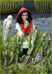 penelope_cruz_embraces_broken_03.jpg