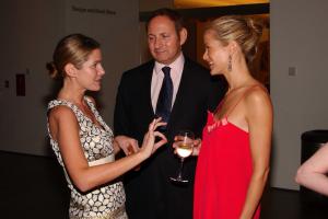 91862_celebrity_city_Carolyn_Murphy_32_123_505lo.JPG