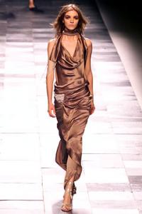 maria_Givenchy_Fall_2002_Ready_to_Wear3.jpg
