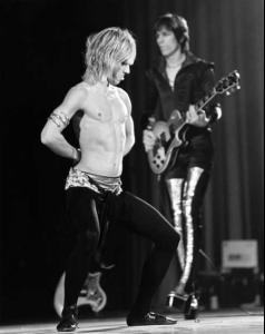 iggyStooges1600Matheu32773IggyJ.jpg