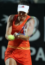 butopia_AnaIvanovic_SonyEricssonWTATourDay3_05_122_349lo.jpg