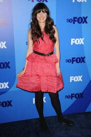 ZooeyDeschanelFOXUpfrontsinNewYorkMAY_16_2011HQx55_33.jpg
