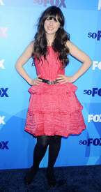 ZooeyDeschanelFOXUpfrontsinNewYorkMAY_16_2011HQx55_39.jpg