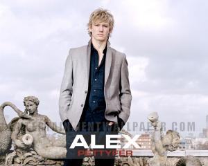 alex_pettyfer01.jpg