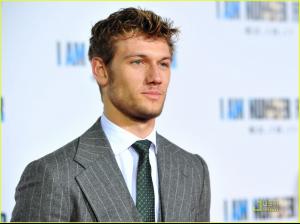 alex_pettyfer_number_four_premiere_04.jpg