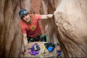 127hours_trapped_1024x682.jpg