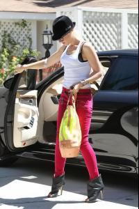 post-38290-0-69058400-1337987919_thumb.j