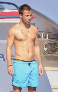 post-72008-0-60055100-1367801583_thumb.j