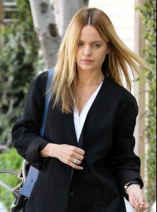 post-40923-0-38433000-1401209553_thumb.j