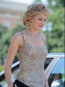 naomi-watts-caught-flight-diana-1344156272.jpg