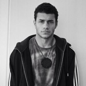 post-37461-0-64321800-1432760212_thumb.j