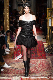 moschino-rf16-3008.jpg