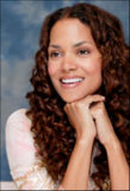 Halle_Berry_Armando_Gallo_portraits_13.jpg