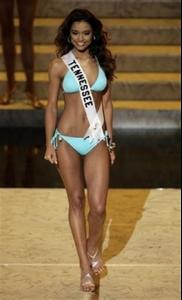 rachel_renee_smith_bikini.jpg