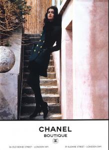 yasmeen_stairs_chanel.JPG