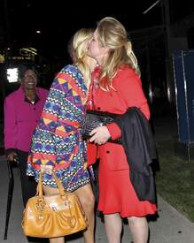 The Hilton Family HasDinner AtBOAInBeverlyHills003.jpg