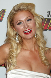 celebrity_paradise.com_Paris_Hilton_Wango_Tango_13.jpg