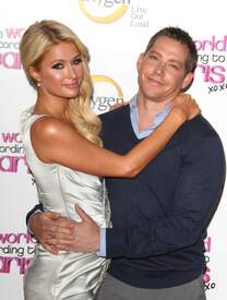 Paris_Hilton_at_The_World_According_To_Paris_premiere_at_the_Roosevelt_Hotel_0311.jpg