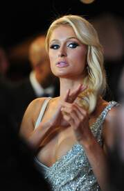 Paris_Hilton_The_World_According_To_Paris_Series_Premiere_021.jpg