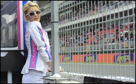 celebrity_paradise.com_TheElder_ParisHilton2011_06_05_beforetheSpanishGrandPrixattheMontmelo18.jpg
