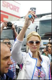 celebrity_paradise.com_TheElder_ParisHilton2011_06_05_beforetheSpanishGrandPrixattheMontmelo27.jpg