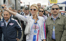 celebrity_paradise.com_TheElder_ParisHilton2011_06_05_beforetheSpanishGrandPrixattheMontmelo6.jpg