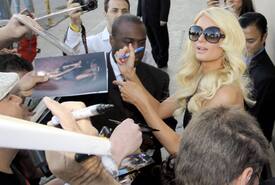 celebrity_paradise.com_TheElder_ParisHilton2011_06_07_attheJimmyKimmelLiveinLosAngeles14.jpg
