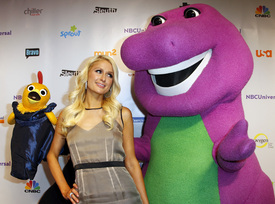 celebrity_paradise.com_TheElder_ParisHilton2011_06_15_NBCUniversalVIPpartyinChicago5.jpg