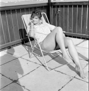 post-27165-0-73935700-1340350298_thumb.j