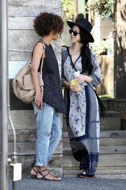 Halle Berry leaving Eveleigh Restaurant in West Hollywood 10.06.2012_17.jpg