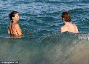 post-65041-0-48320500-1434913459_thumb.j