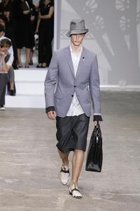 Louis_20Vuitton_20Spring_20Summer_202009_20Mens_20Runway_20Pictures_20_467__jpg.jpg