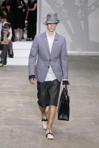 Louis_20Vuitton_20Spring_20Summer_202009_20Mens_20Runway_20Pictures_20_470__jpg.jpg