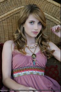 27364_Emma_Roberts_by_Suzanne_Allison_nBs_002_122_1136lo.jpg